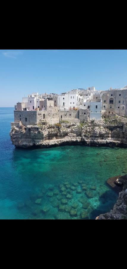 Polignano A Mare: Sulla Piazza Di Domenico Modugno Villa Екстериор снимка