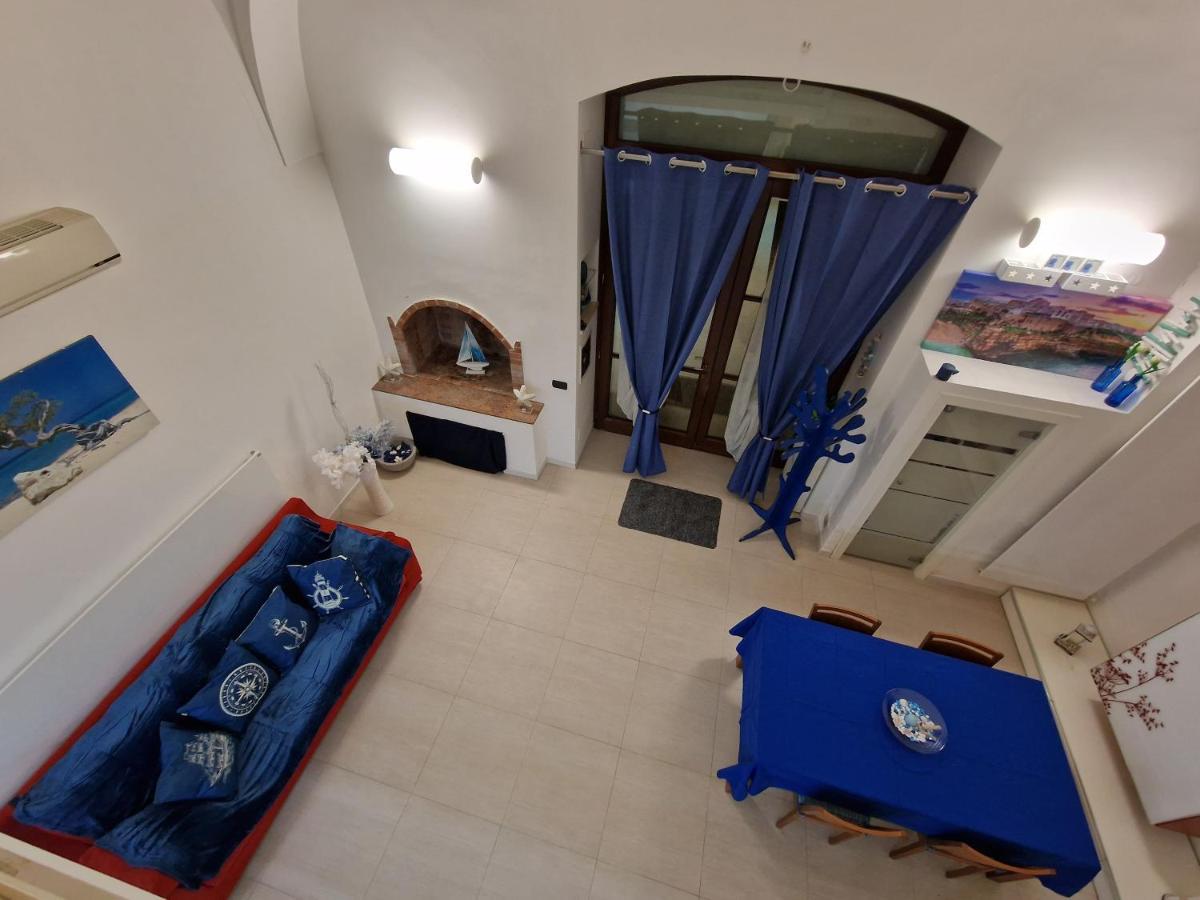 Polignano A Mare: Sulla Piazza Di Domenico Modugno Villa Екстериор снимка