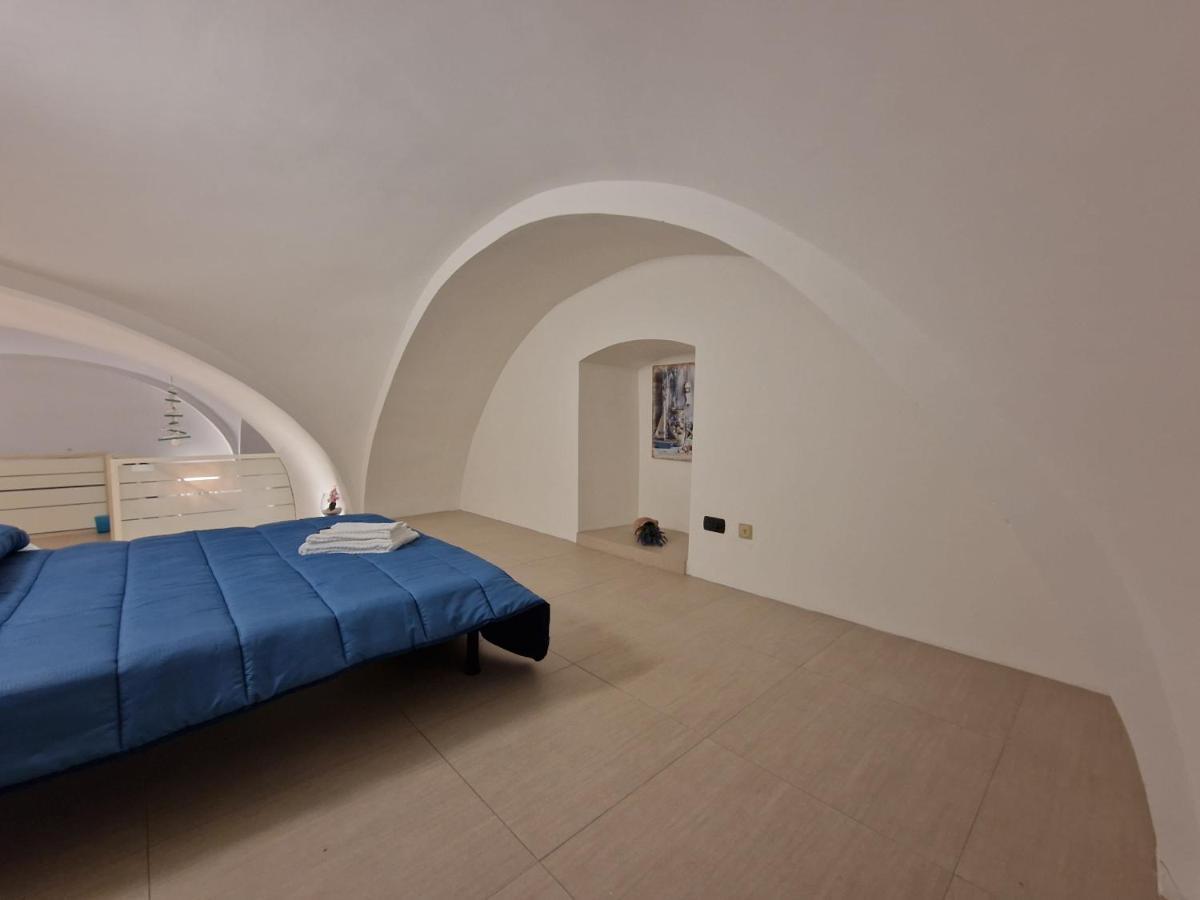 Polignano A Mare: Sulla Piazza Di Domenico Modugno Villa Екстериор снимка