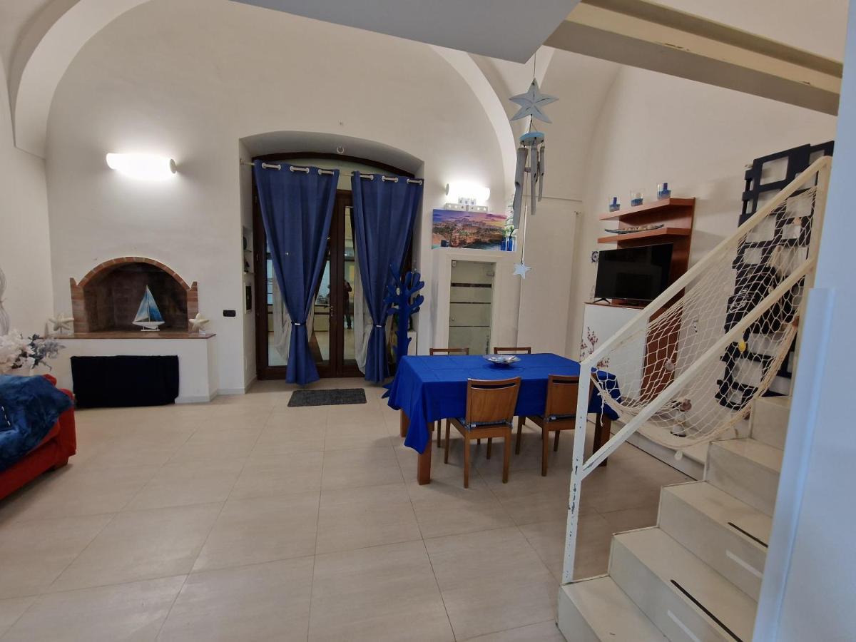 Polignano A Mare: Sulla Piazza Di Domenico Modugno Villa Екстериор снимка