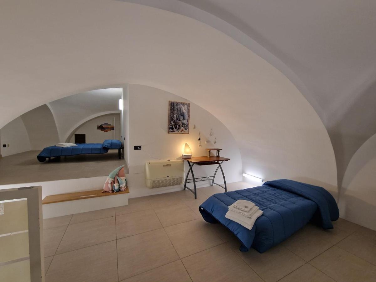 Polignano A Mare: Sulla Piazza Di Domenico Modugno Villa Екстериор снимка