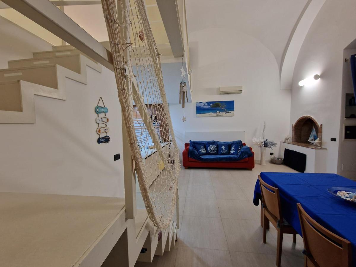 Polignano A Mare: Sulla Piazza Di Domenico Modugno Villa Екстериор снимка